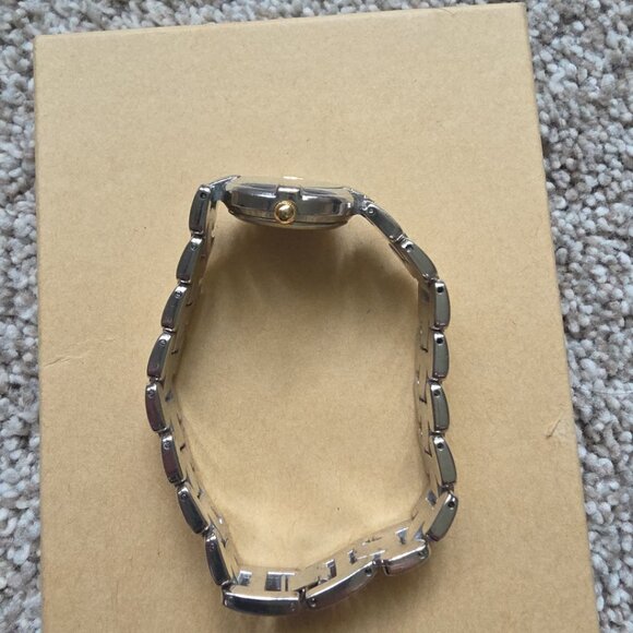 Womans Geneva watch - Picture 3 of 7